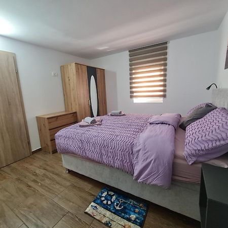 Apartmani Jadro Vir Exterior photo